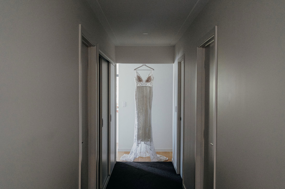 Wedding photo wedding dress